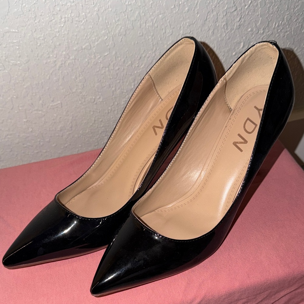 YDN Black Patent Leather Heels - Picture 3 of 4